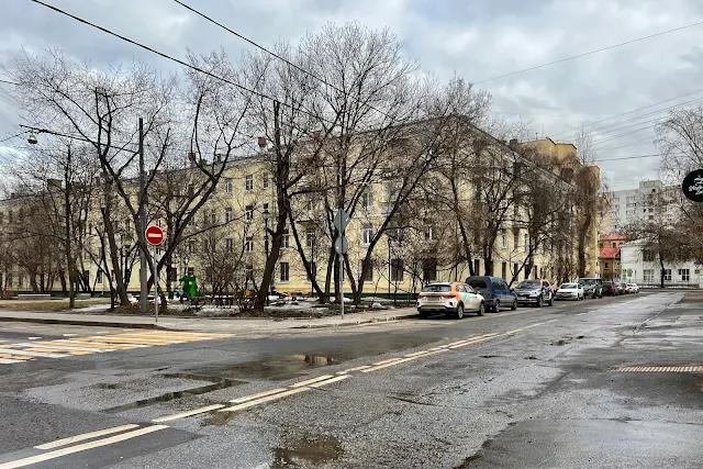 Налесный переулок, Центросоюзный переулок, жилой дом 1956 года постройки