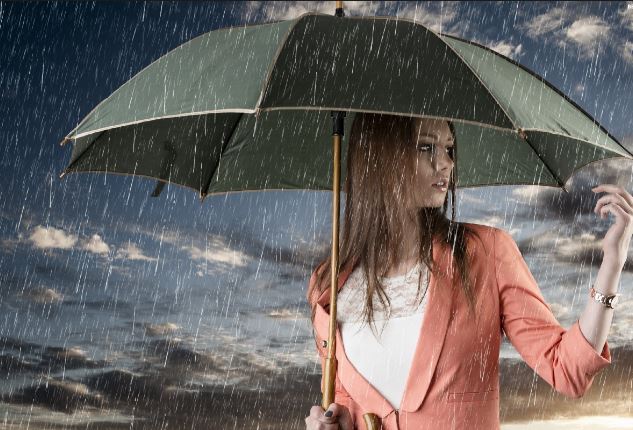 Gambar Wanita Di Tengah Hujan Main Hujan Cantik Dan Romantis Gambar Animasi Lucu Dan Unik