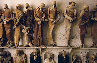 Catacombs Capuchins - Tempat Menaruh Mayat!