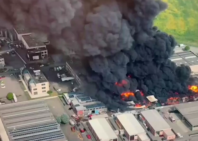 Incendio nel polo petrolchimico di San Giuliano Milanese: 6 feriti