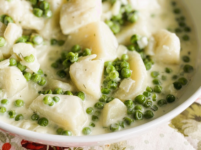 Creamed Peas & Potatoes