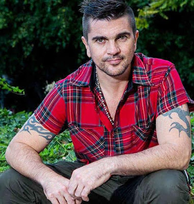 Foto de Juanes con nuevo look