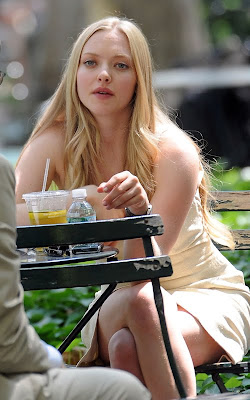 Amanda Seyfried  new photo, hollywood actress, hot photo