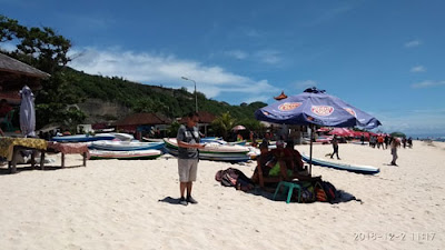 Persewaan Kano di Pantai Pandawa Bali