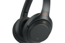 Headphone peredam bising nirkabel WH-1000XM3 generasi terakhir dari Sony dengan diskon $ 95