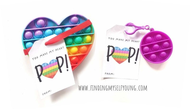 free printable pop it Valentine's labels.