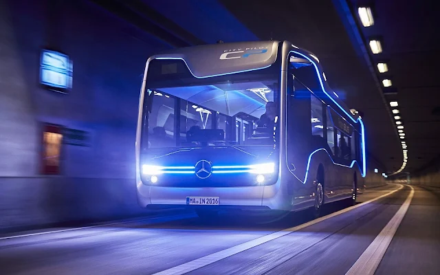 Papel de parede grátis de Onibus : Onibus do futuro da Mercedes Benz.