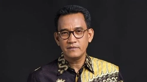 Rocky Gerung Ragukan Pemerintahan Jokowi Bertahan hingga 2024, Refly Harun: Bicara Objektif, Jokowi Berhasil