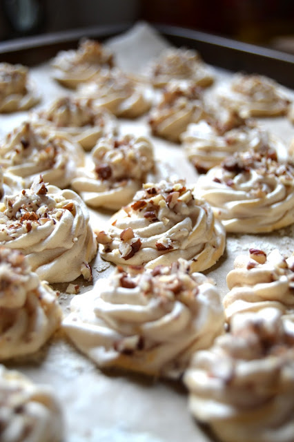 maple pecan meringue kisses