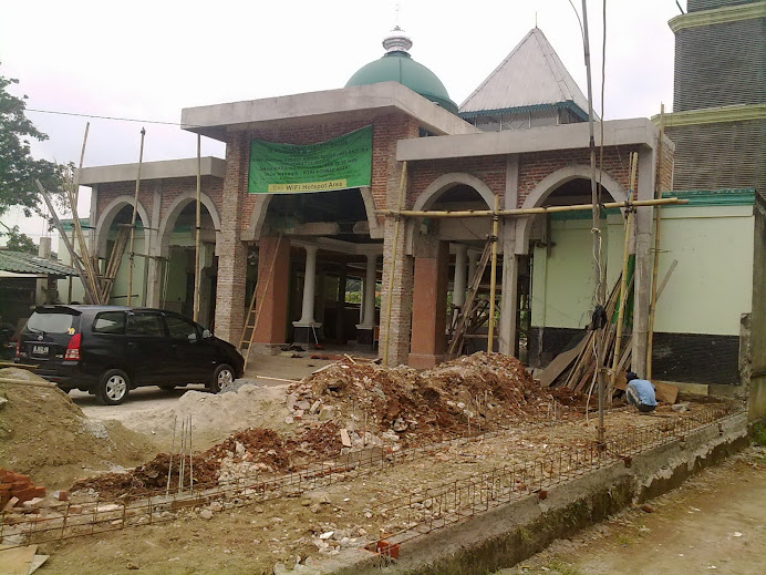 RENOVASI MASJID JAMI H M ZEIN SYUKUR V Panitia 