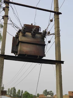 Electric Office Do Not Repair Transformer News In Hindi Uttar Pradesh