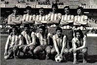 Club ATLÉTICO MALAGUEÑO - Málaga, España - Temporada 1975-76 - Lupión, Vara, Nacho I, Méndez, Nacho II y Blas; Popo, Gallardo, Javi, Pedro y Juan Carlos - SEVILLA ATLÉTICO 1, ATLÉTICO MALAGUEÑO 3 - 14/03/1976 - Liga de 3ª División, grupo andaluz - Sevilla, estadio Ramón Sánchez Pizjuán - El Atlético Malagueño, posteriormente Málaga B, era el equipo filial del C. D. Málaga. Luego, cuando éste equipo desapareció, se convirtió en el Málaga C. F.