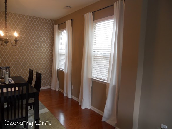 Drapes Dining Room / Three Pair Of Lavish Gold Drapes From Dining Room #59975 ... / A nice set of drapes can take a room from boring to beautiful in the blink of an eye.