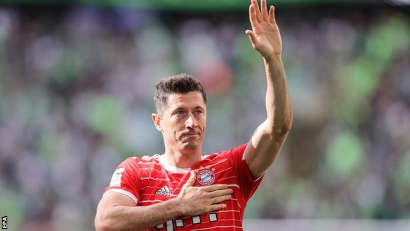 Robert Lewandowski: Barcelona reach agreement with Bayern Munich to sign Poland striker 
