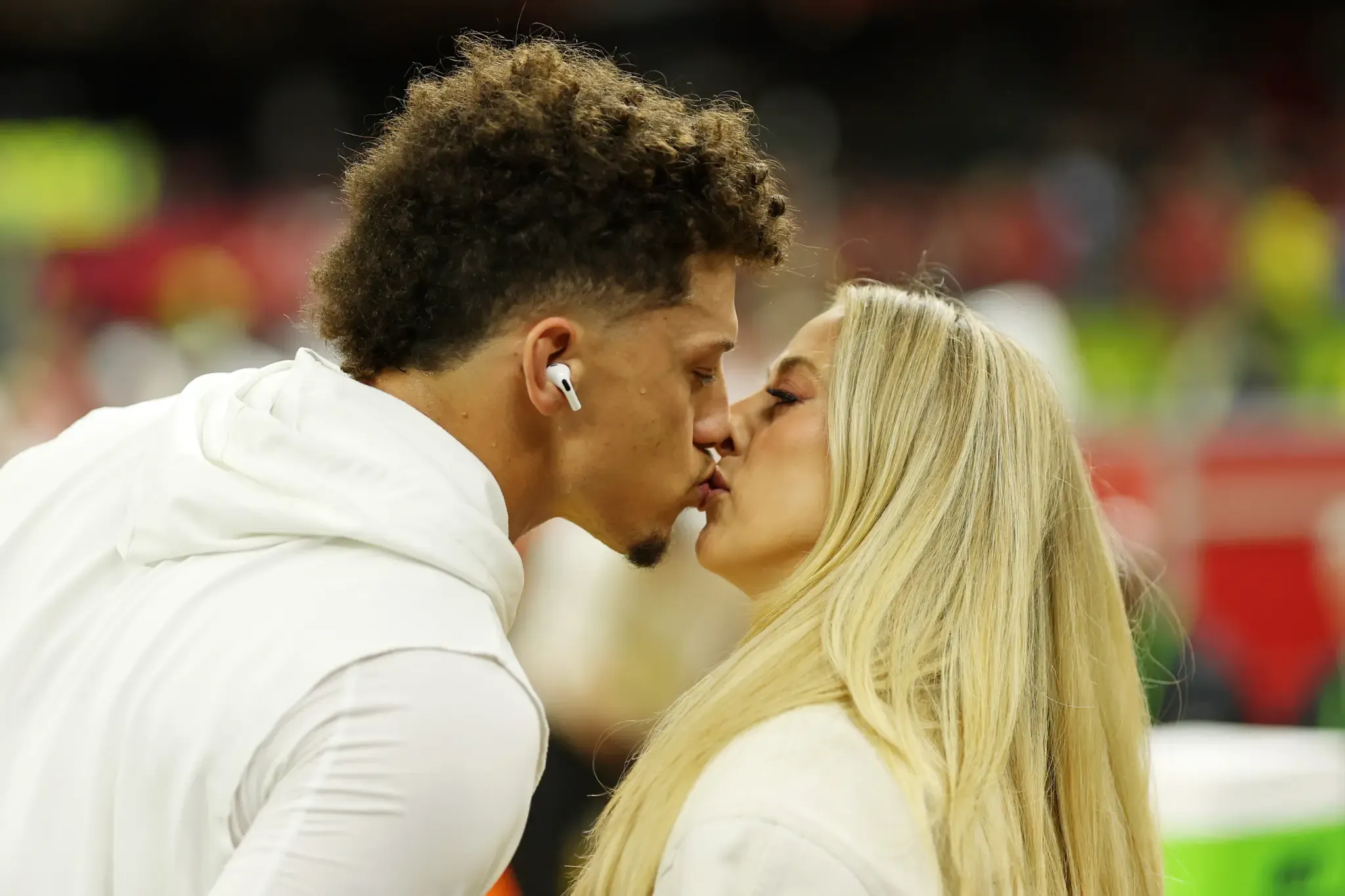 She gave husband Patrick Mahomes a good luck kiss ahead of the game.