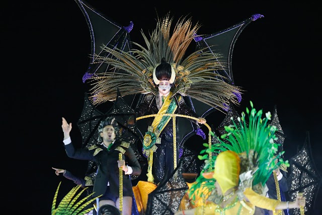 TUIUTI A ESCOLA NO RIO QUE CALOU A GLOBO MOSTRANDO O GOLPE DE 2016, ASSISTA O DESFILE COMPLETO AQUI!