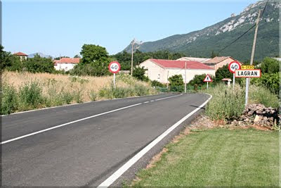 Lagran, y al fondo Peñalta y San Tirso