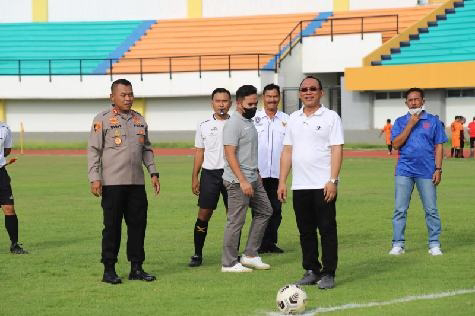 Kapolres Cup U40 di Buka Langsung Kapolres Cilegon Bersama Walikota Cilegon 