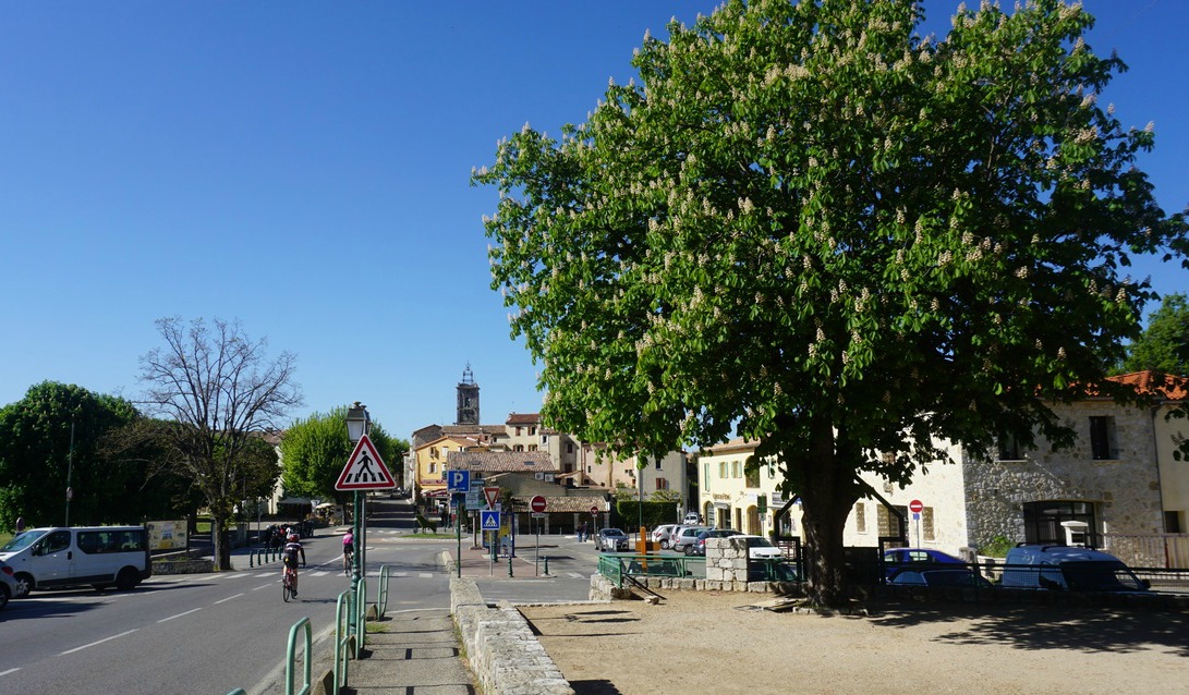 St-Vallier-de-Thiey on Route Napoleon