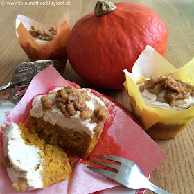 Pumpkin spice cupcakes with cinnamon frosting