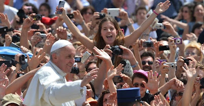 Prefeitura monta esquema de trânsito para passagem do Papa no centro do Rio