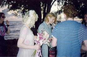 Fotografías de la boda de Kurt Cobain y Courtney Love