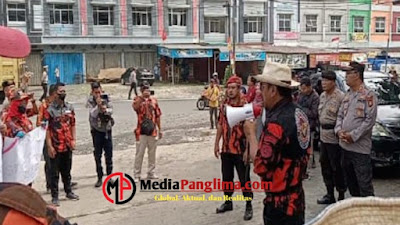 Suarakan Aspirasi Masyarakat Atas Banyaknya Jalan Rusak Di Kabupaten OKU, MPC PP Gelar Aksi Damai 