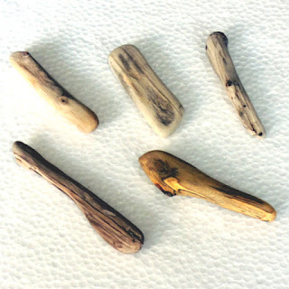 流木アートボタン素材　大　７～１０cm