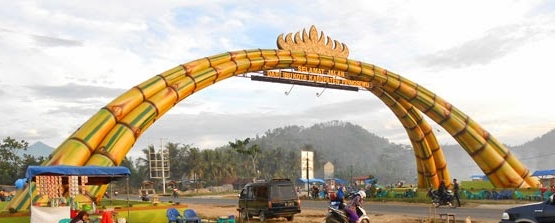 Gambar Dusun Bambu Lembang Liburan Keluarga Seputar Cafe 