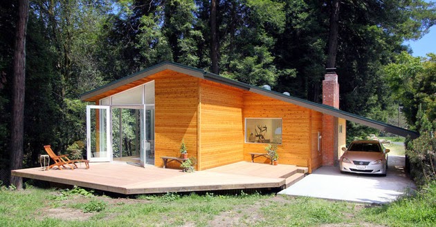 Desain Rumah  Sederhana dengan Dinding Kayu  Rancangan  