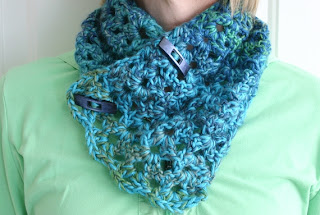 Sea Ice Cowl Crochet Pattern by Susan Carlson of Felted Button