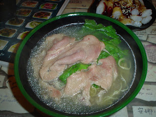 pork with lettuce and noodles