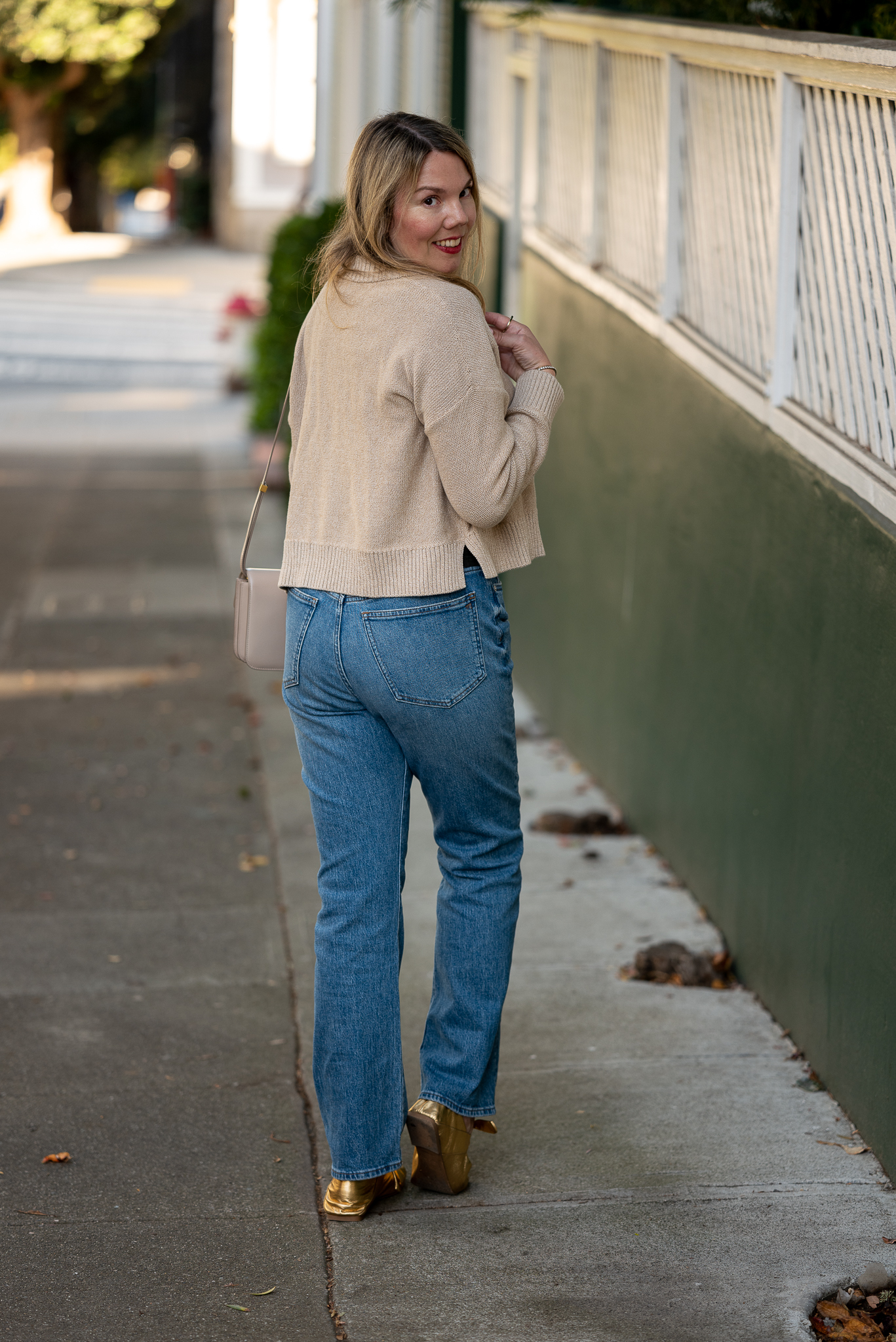 An honest review of Madewell The '90s Straight Jean - Cheryl Shops