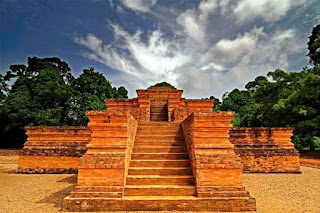 Gambar Candi Muaro Jambi