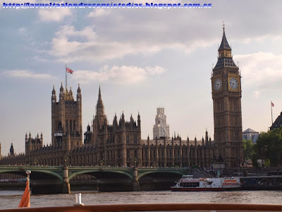 Parlamento y Big Ben desde el crucero del Támesis