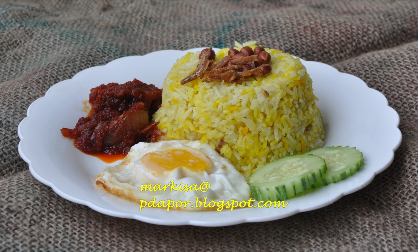 BAKED BY CIK TA: NASI LEMAK TUMIS KUNING