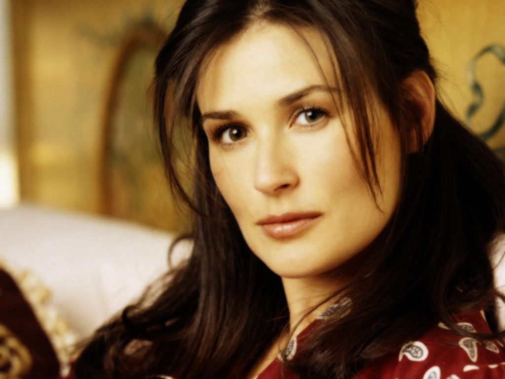 Demi Moore Wallpapers