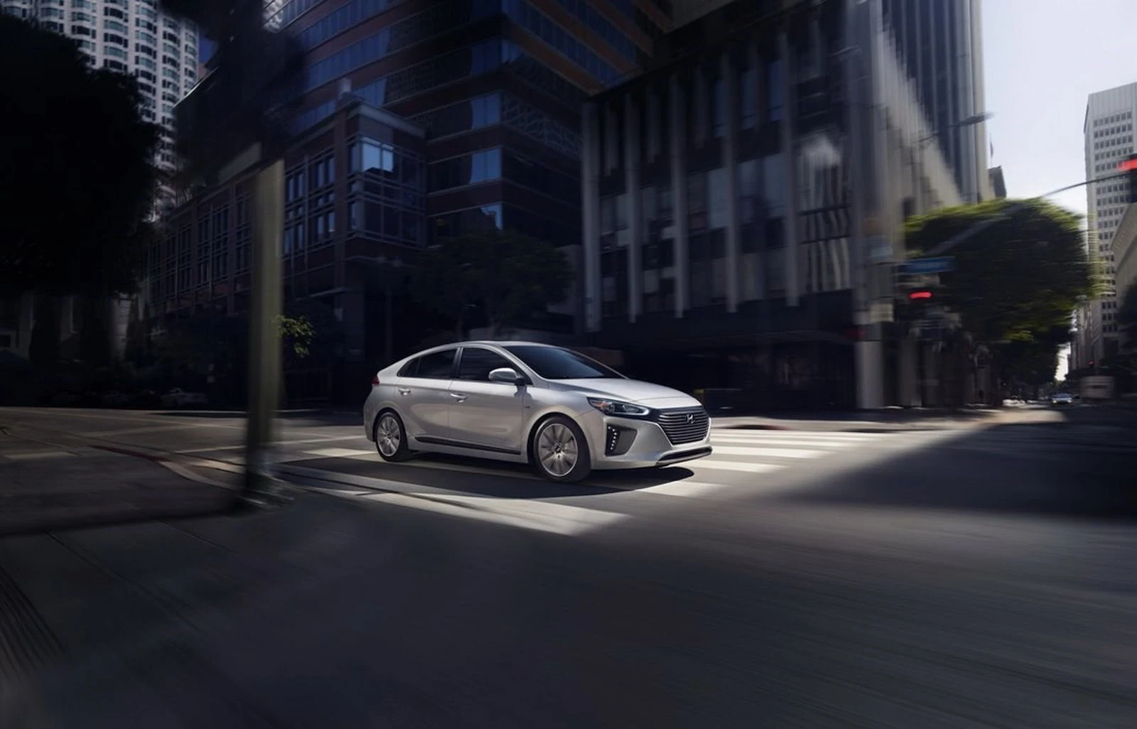 Đánh giá xe Hyundai Ioniq 2017