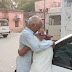 बेटे ने पिता के गोद में तोड़ा दम:पिता के साथ दवा लेकर लौट रहा था घर - Ghazipur News
