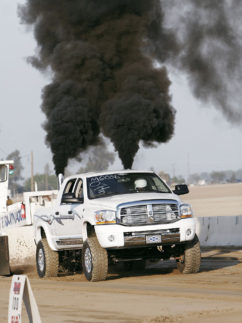 dodge ram 3500 lifted. Lifted Dodge 3500 Diesel.