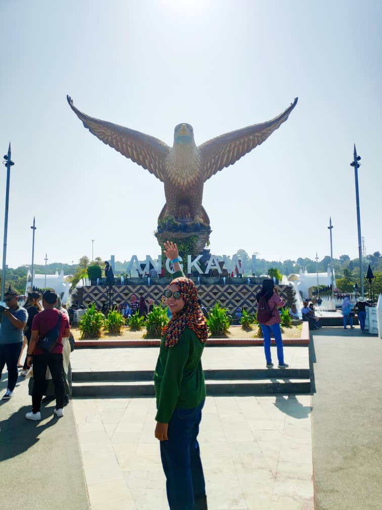 10 Tempat Menarik di Langkawi Dataran Lang