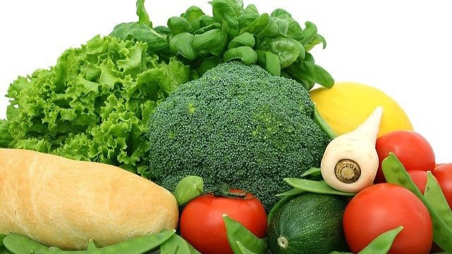 Green vegetables like brocoli , spinach