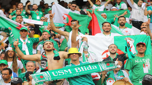 اجمل صور انتصار المنتخب الجزايري على الكاميرون في ملعب جابوما بدوالا HD