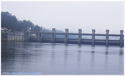 cidade do Porto; Rio Douro; conhecendo Portugal;  Passeio de barco pelo Rio Douro; Rota do Douro; viagem à Europa; barragem Crestuma-Lever