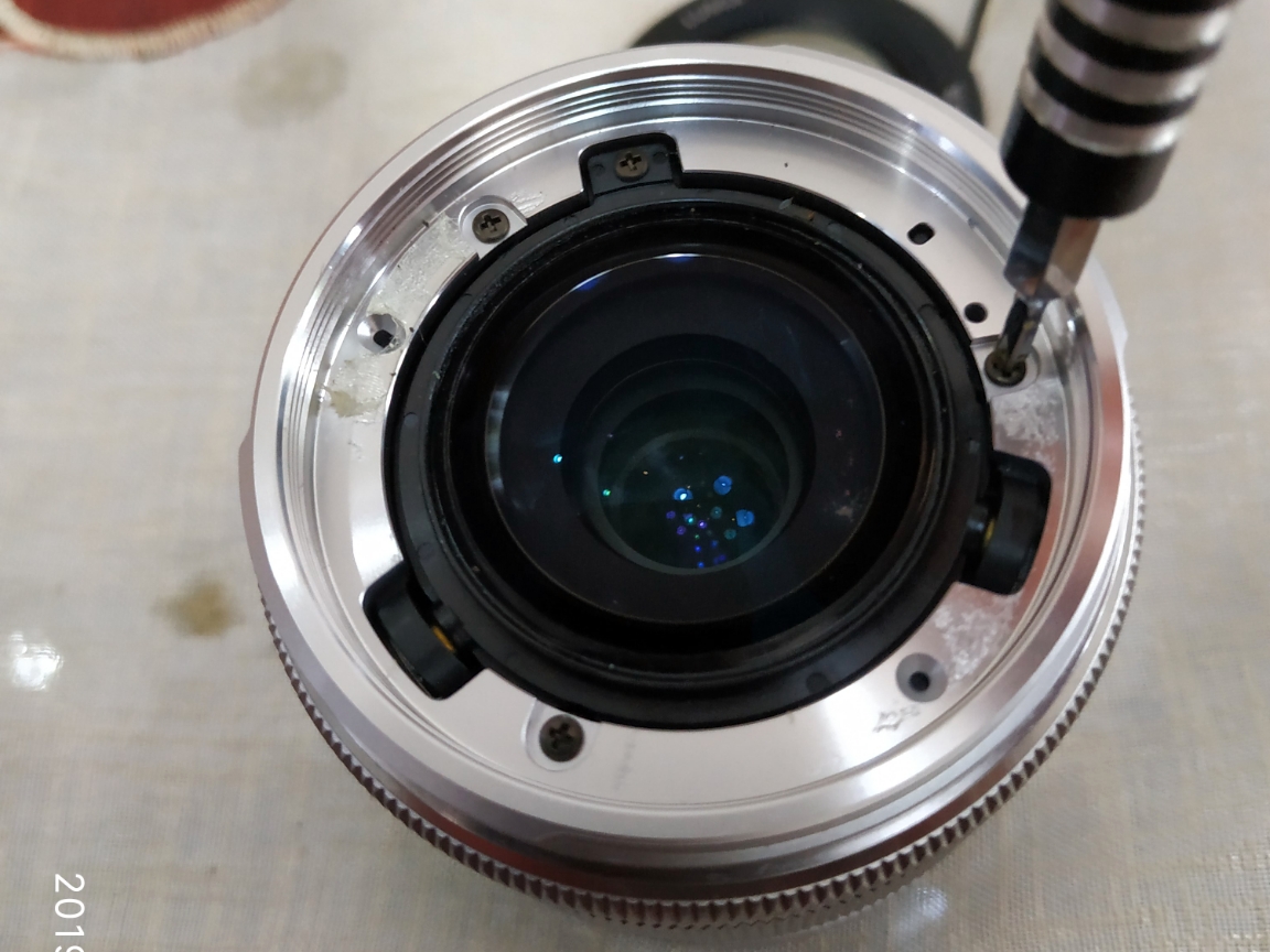 Halaman Berbagi Membersihkan Jamur  di Lensa  Panasonic 