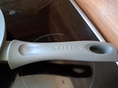 Salter frying pan