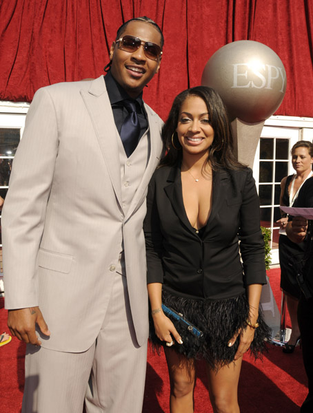 who is carmelo anthony married to