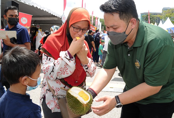 TIKET MASUK ‘SUPER EARLY BIRD’ KE FESTIVAL DURIAN MAKAN SEPUAS HATI 2023 HABIS DIJUAL