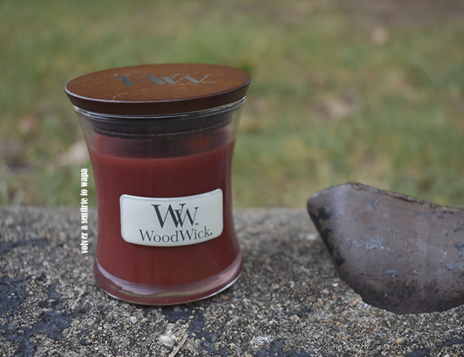 Woodwick Cinnamon Chai vela perfumada con mecha de madera