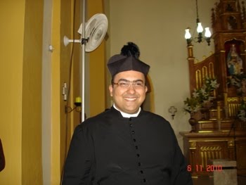 PERMANEÇO EM RAINHA ISABEL, DIZ PADRE JÚNIOR.